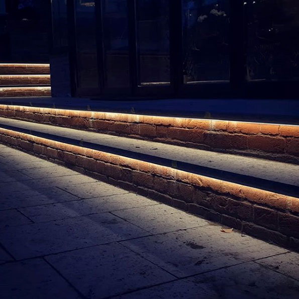 LED-strips under trappsteg utomhus belysning