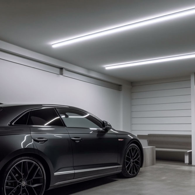 belysning-i-garage-linjar-armatur